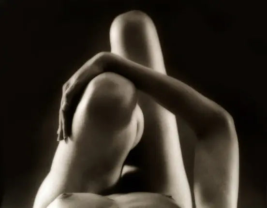 Ruth Bernhard - Knees and Arms 1933