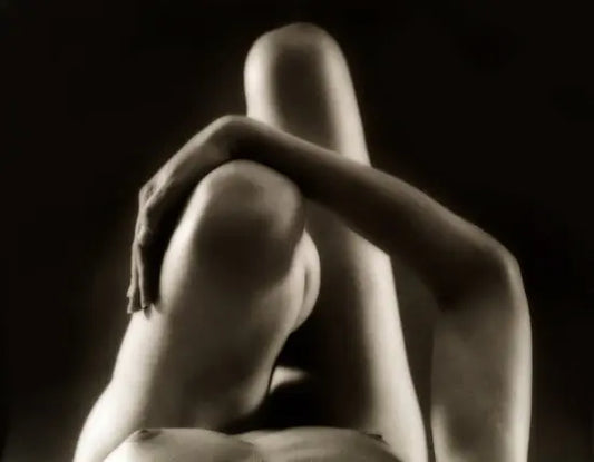 Ruth Bernhard - Knees and Arms 1933